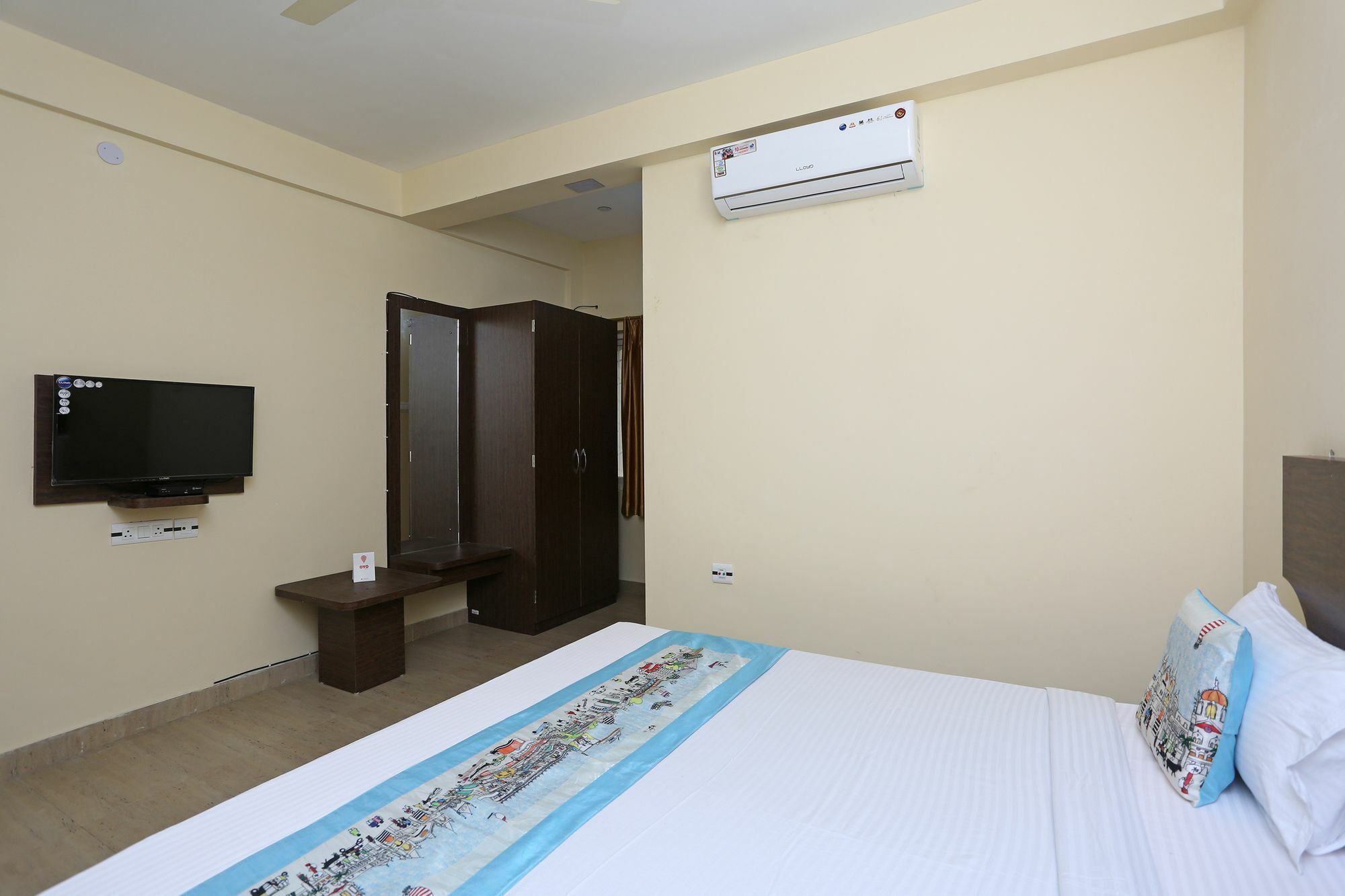 Oyo 11343 Hotel Sai International Bhubaneswar Ngoại thất bức ảnh